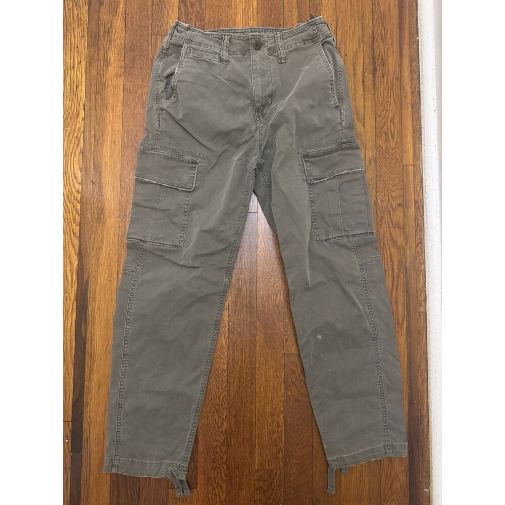 American Eagle Men’s Green Cargo Pants Size 28/30